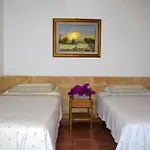 Casa Dell'ospite Апартаменты Леука